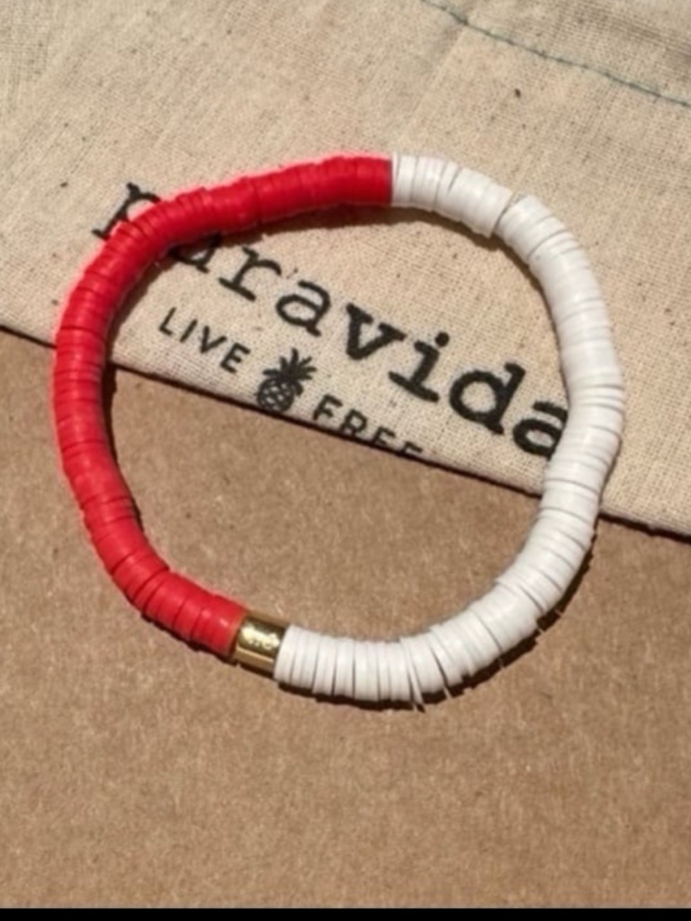 PURA VIDA stretch Red, White & Gold Disk Bead Bracelet NEW! Rare!